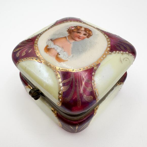 Porcelain Trinket Box Vintage Limoges Inspired Pink Gold Trim w Lady Portrait - Picture 12 of 13